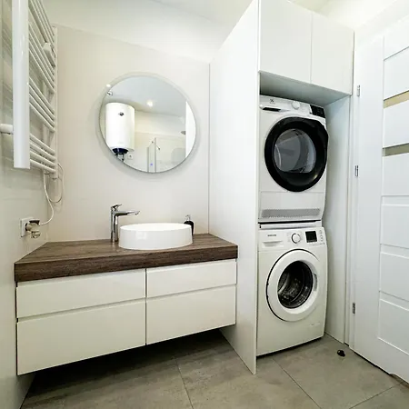 Modern Design, Heart Of Wroclaw! Parking, Near Tram Apartment