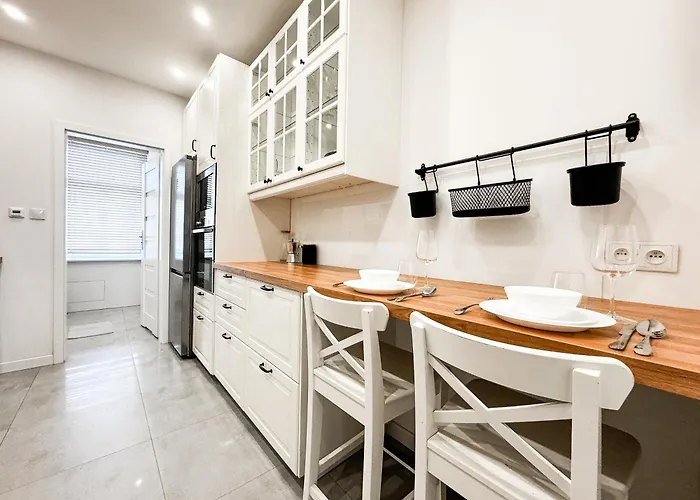 Modern Design, Heart Of Wroclaw! Parking, Near Tram *