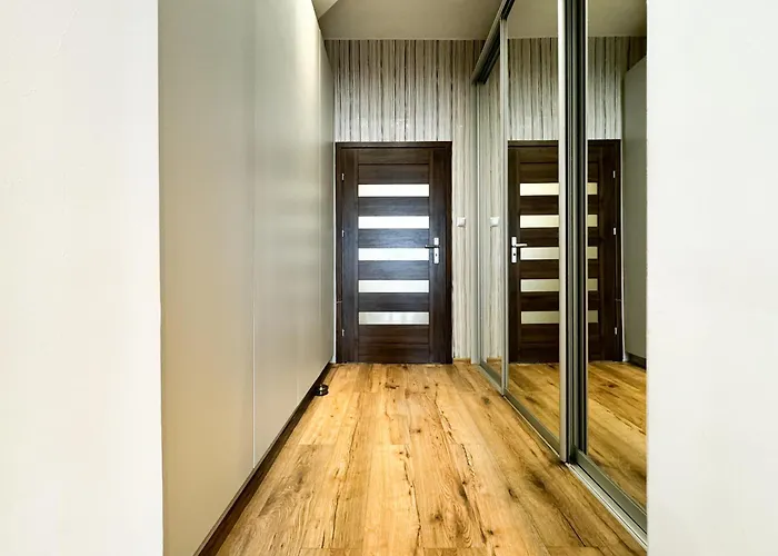 Modern Design, Heart Of Wroclaw! Parking, Near Tram *